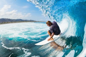 半岛体育官方网站-王者归来！纳达尔战术焕新首秀惊艳，中国观众沸腾见证传奇重启
